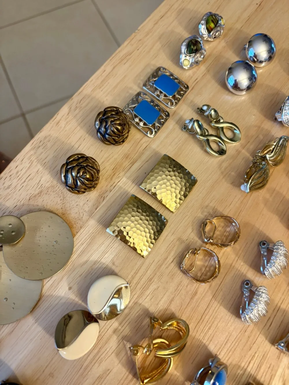 Earring Bundle Clip-On Earrings - Picture 8 of 13